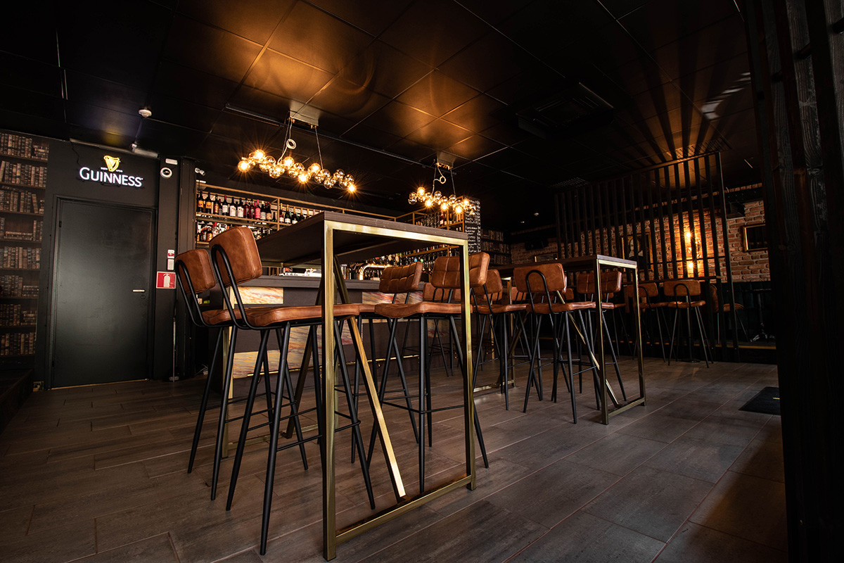 Kuva tamperelaisen Bar Prince Hamletin sisätiloista